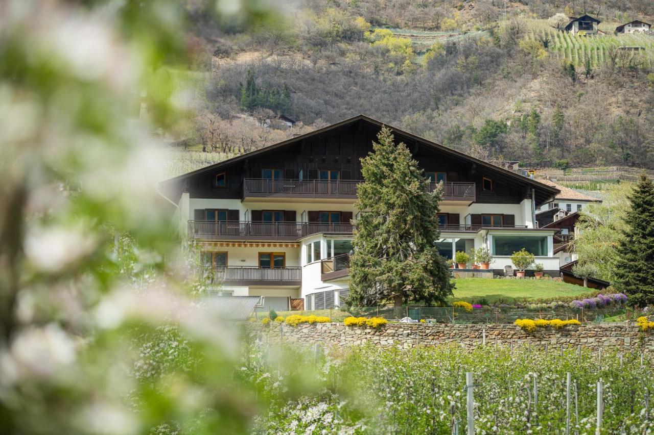 Pension Apartments Pardell Castelbello Bagian luar foto