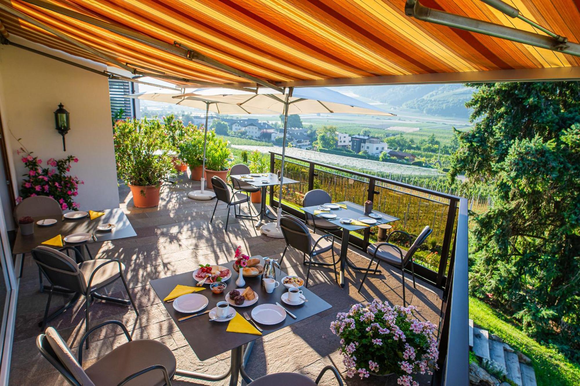 Pension Apartments Pardell Castelbello Bagian luar foto