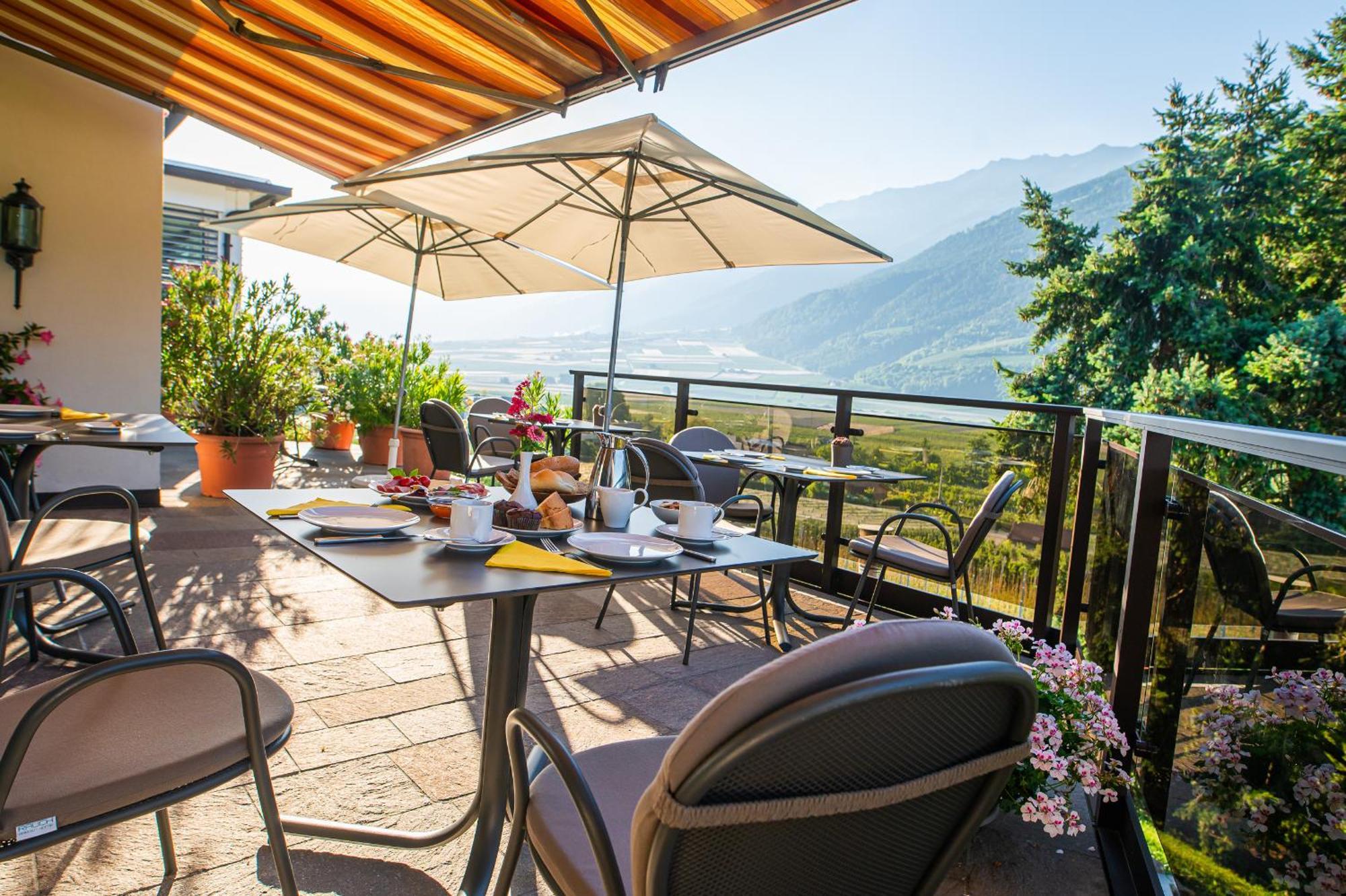 Pension Apartments Pardell Castelbello Bagian luar foto