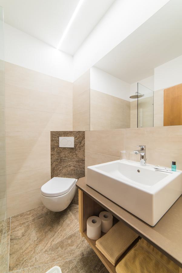 Pension Apartments Pardell Castelbello Bagian luar foto