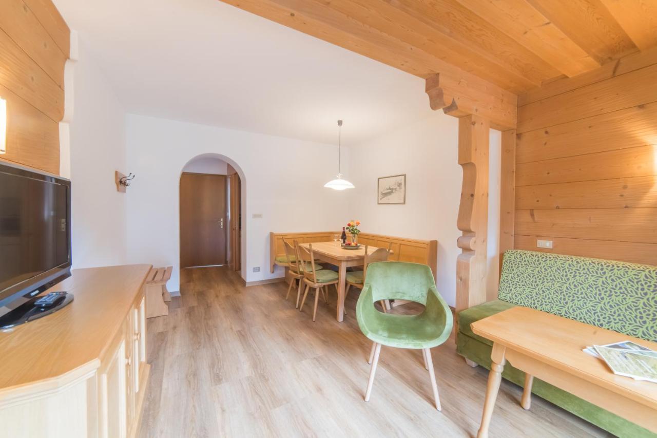 Pension Apartments Pardell Castelbello Bagian luar foto